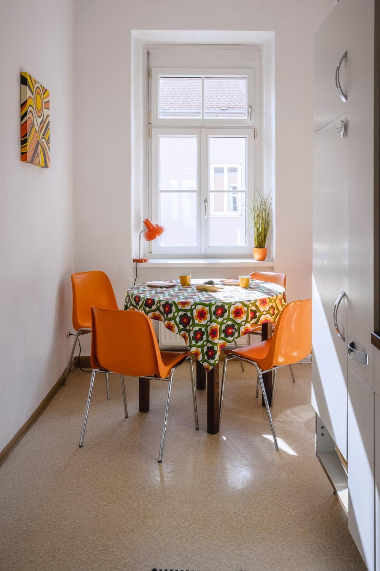 Sunny Citycenter Apartment - Graz Main Station Exterior photo